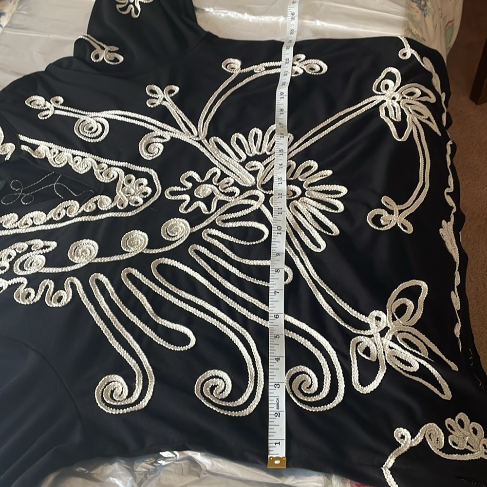 Carole Little. Plus Size 2X. Black Top with White Shiny Embroidered Designs - Picture 12 of 16